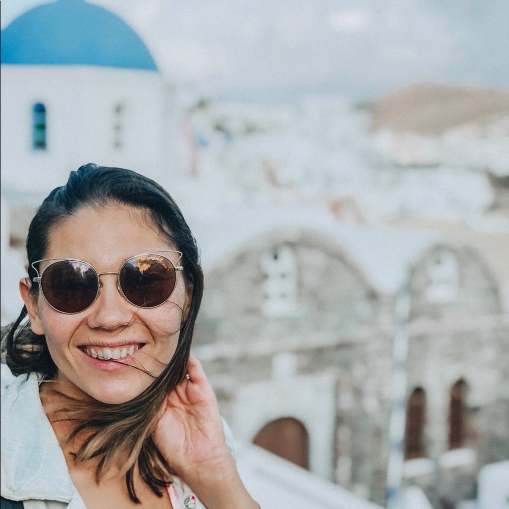 Meet your Posher, Lilya